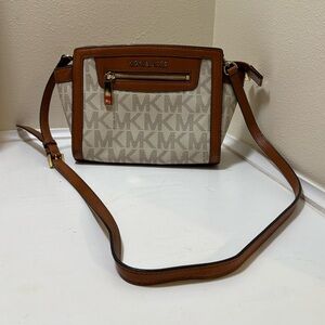 Small Crossbody michael kors